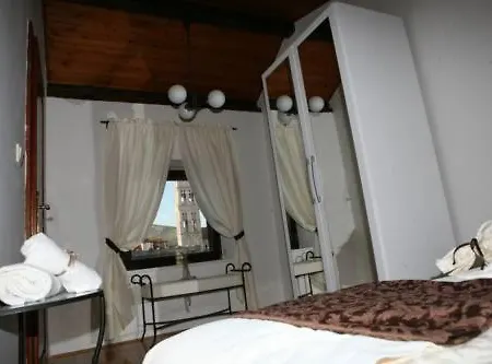 Апартаменты Filip & Viktoria In The Center Of Трогир